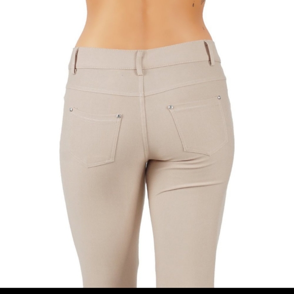 SALE!! Capri Jegging - Picture 3 of 4